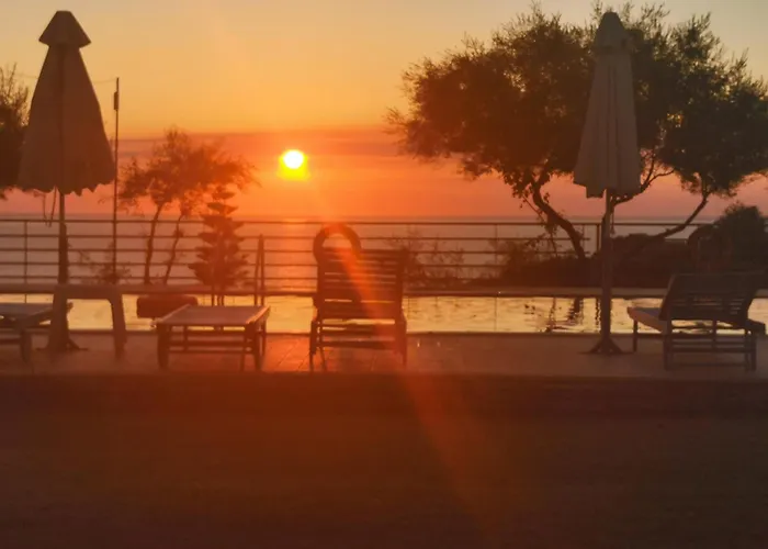 Molivos Sunset Apartments